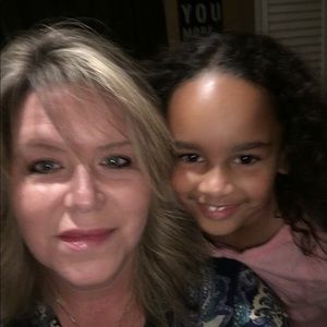 Meet your Posher, Dana